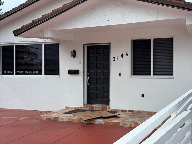 Foto del edificio - 3144 SW 23rd St