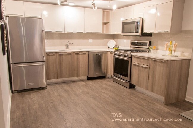 Photo - 932 W. Dakin St. #104 Apartment