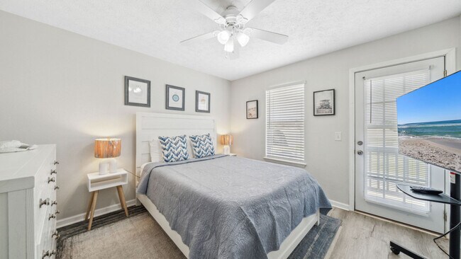 Foto del edificio - 5726 Beach Dr