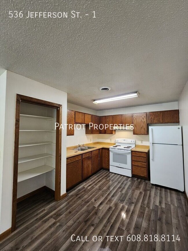 Foto del edificio - 536 Jefferson St