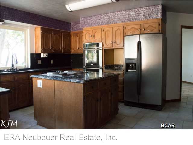 Building Photo - 1537 Logan Ct