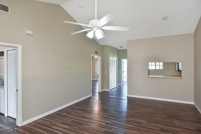Foto del edificio - 8331 Bernwood Cove Loop