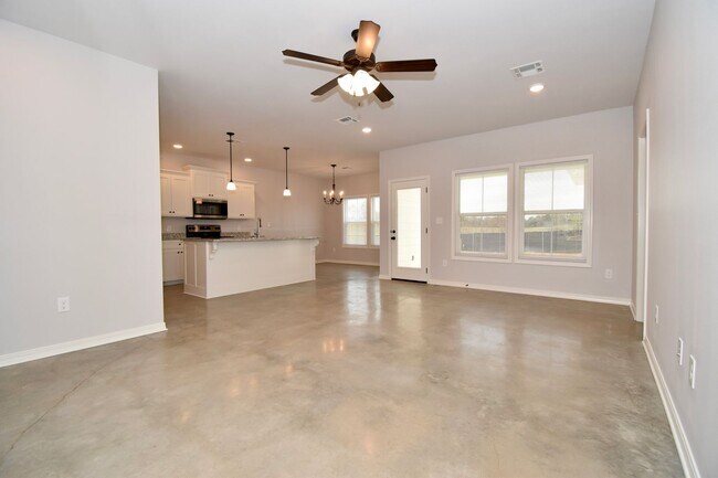 Building Photo - Brand New 3 Bed 2 Bath Home in Choudrant!