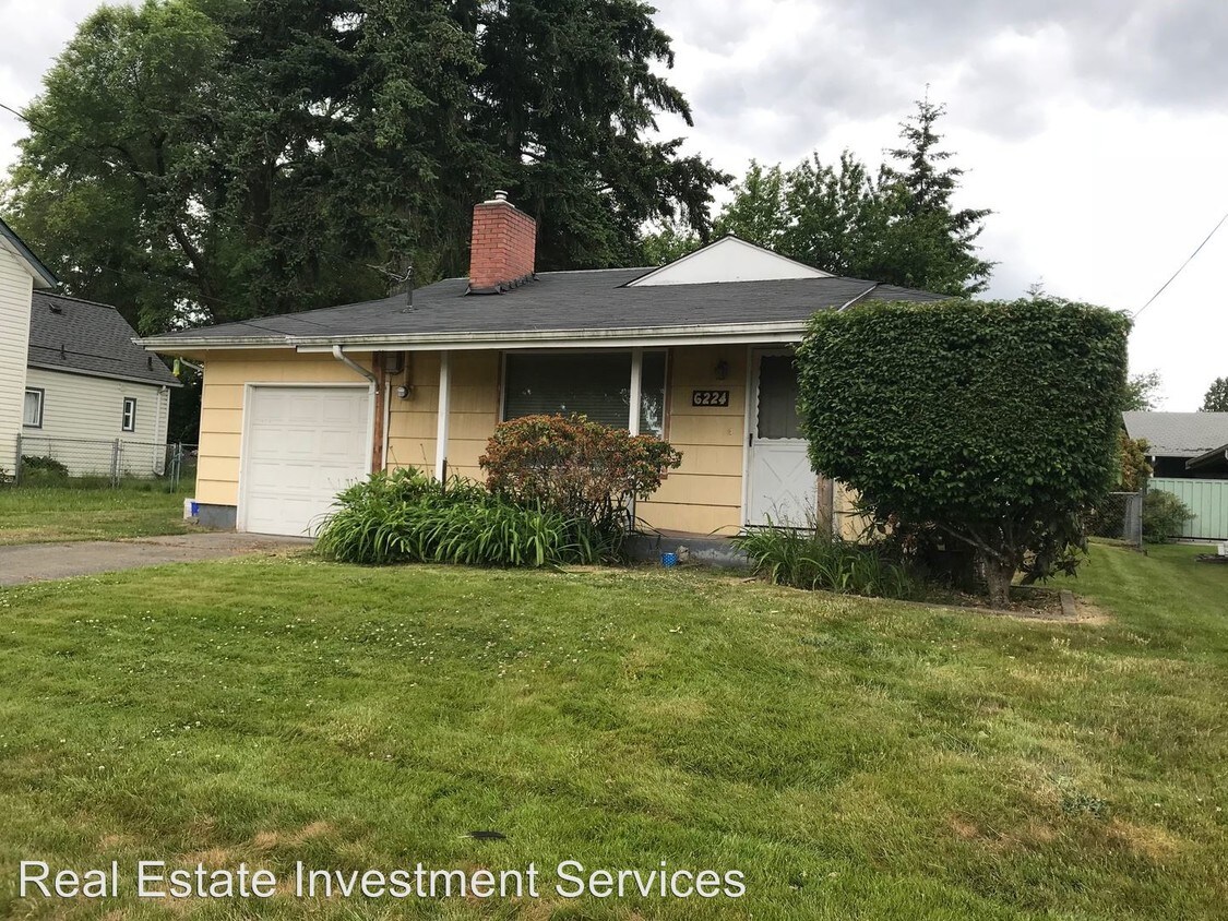 Primary Photo - 3 br, 1 bath House - 6224 E 'B' St