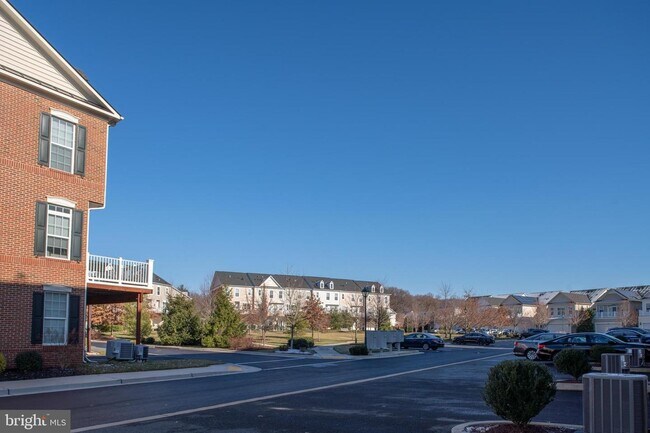 Foto del edificio - 400 Orchard Ridge Dr