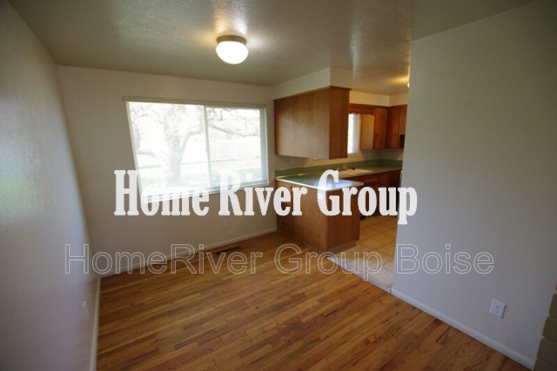 Foto principal - 325 Franklin Park Dr