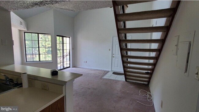 Building Photo - 14006 Justin Way