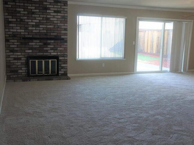 Foto del edificio - Lots of room