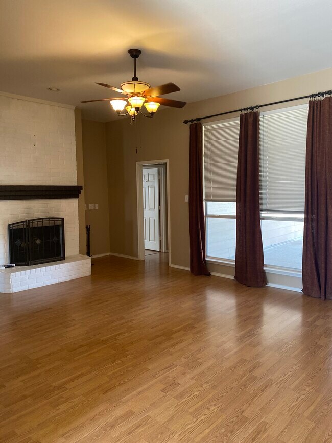 Photo - 764 Summit Run House