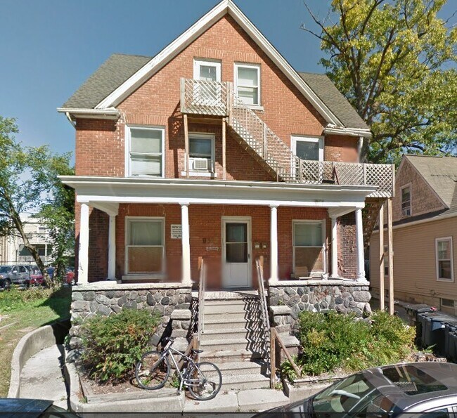 Vista exterior - 931 Greenwood Ave