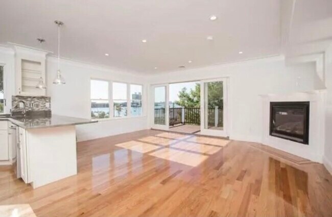 Foto del edificio - 537 Sumner St