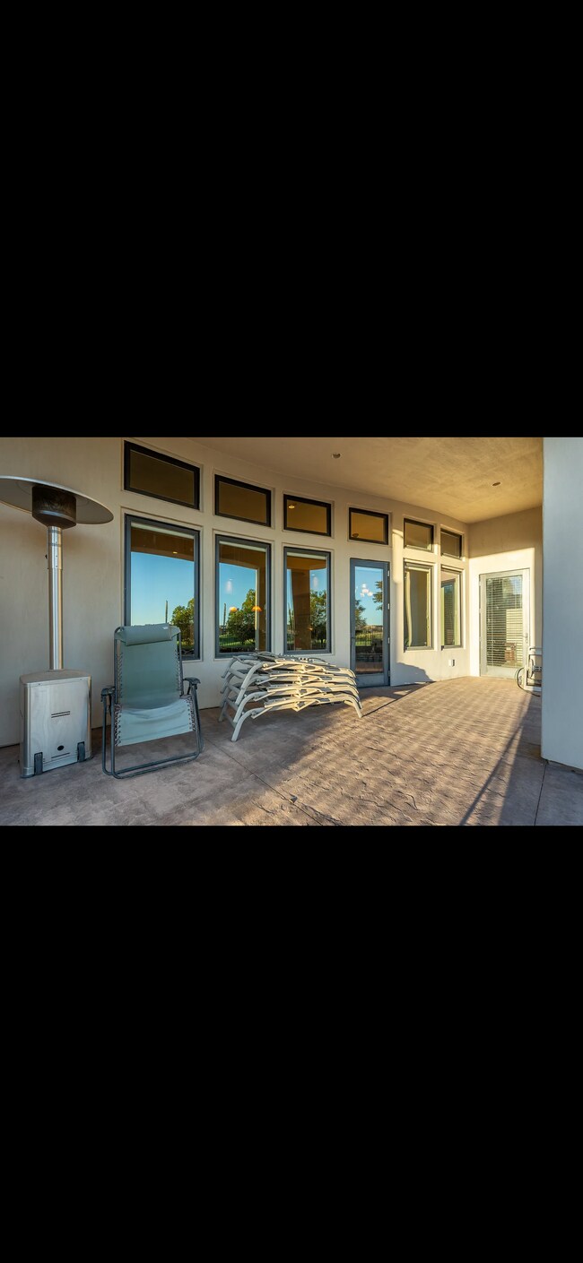 Foto del edificio - 1747 W Red Cloud Cir