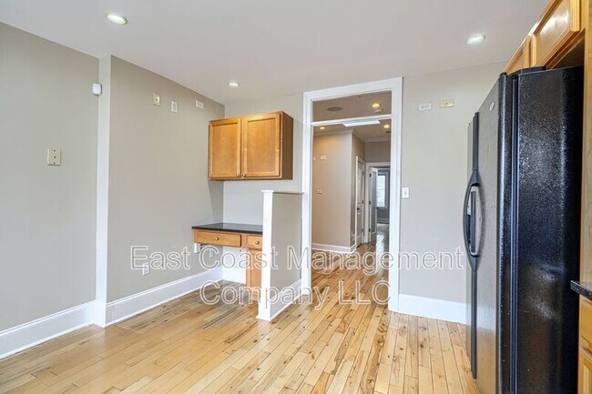 Foto del edificio - 3235 Eastern Ave