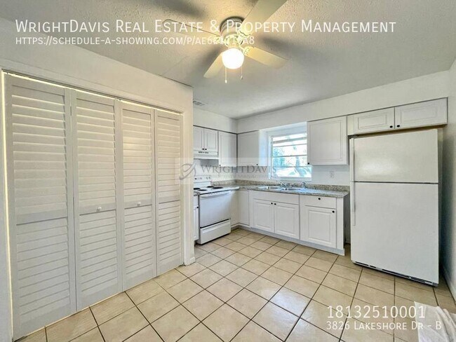 Building Photo - 3826 Lakeshore Dr