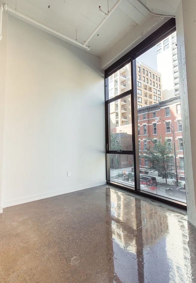 Building Photo - 154 W Erie St