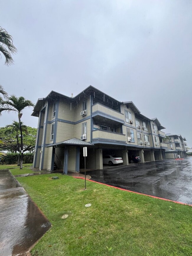 Building Photo - 91-253-253 Hanapouli Cir