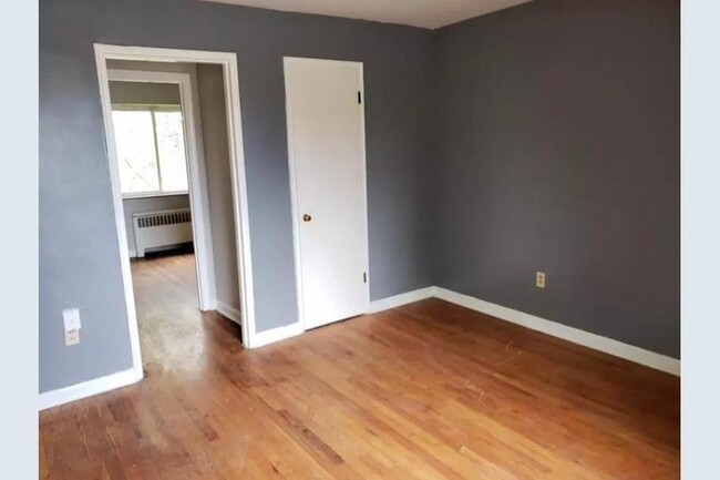 Foto del edificio - 2340 Harrison Ave