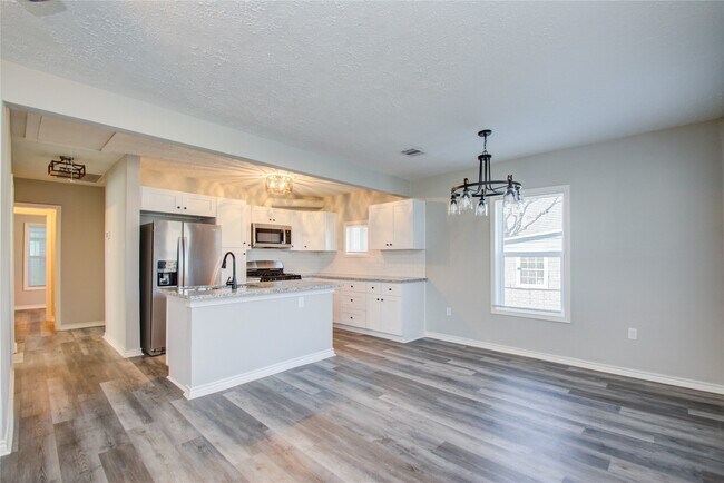 Foto del edificio - 3403 Gano St