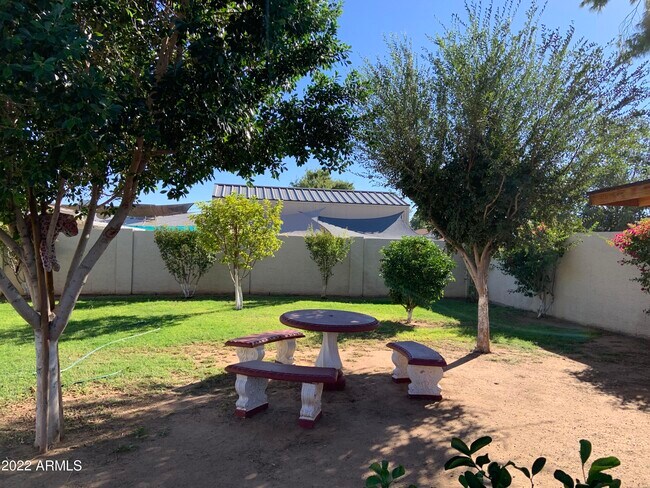 Foto del edificio - 17842 N 33rd Ave