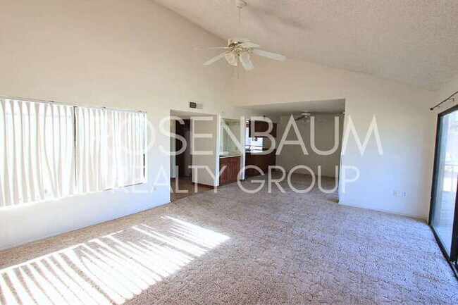 Foto del edificio - 828 E Junction St