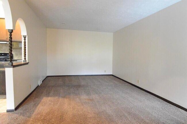 Building Photo - 6507 S 46th St