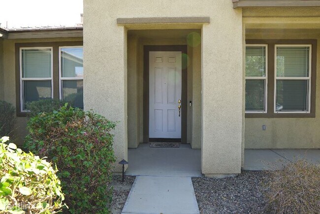 Building Photo - 3 br, 2 bath House - 37798 Chesterfield St