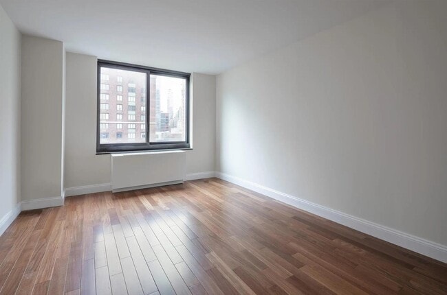 Photo - 200 Rector Pl Apartment