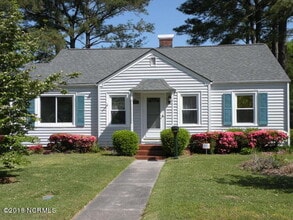 Building Photo - 1620 Colonial Way