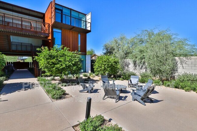 Foto del edificio - 1436 S Terrace Rd