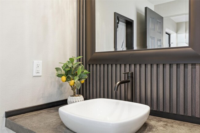 Foto del edificio - 3120 Mercer Rd