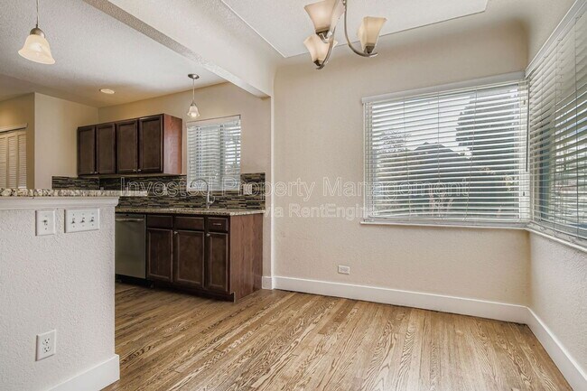 Foto del edificio - 2400 Pontiac St