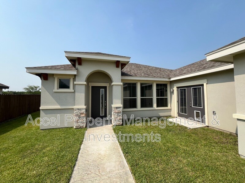 Foto principal - 3302 Oriole Dr