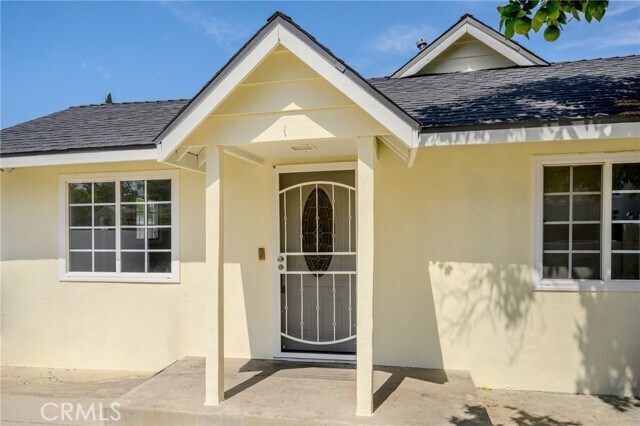 Foto del edificio - 10227 Helendale Ave