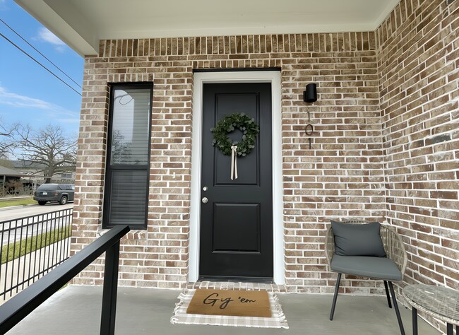 Foto del edificio - 201 Fairway Dr