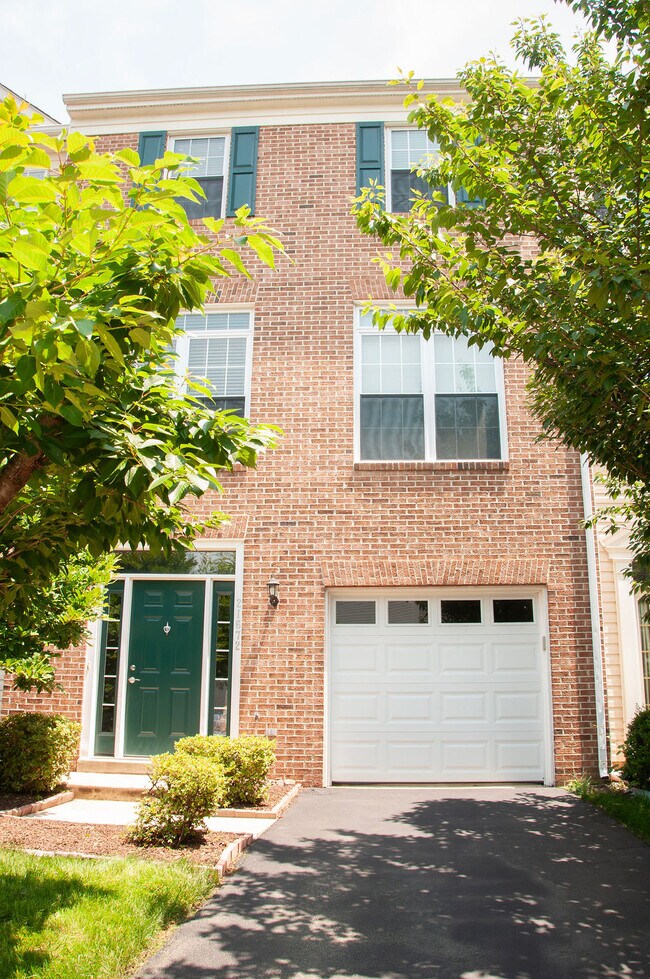 Building Photo - 21672 Kings Crossing Terrace