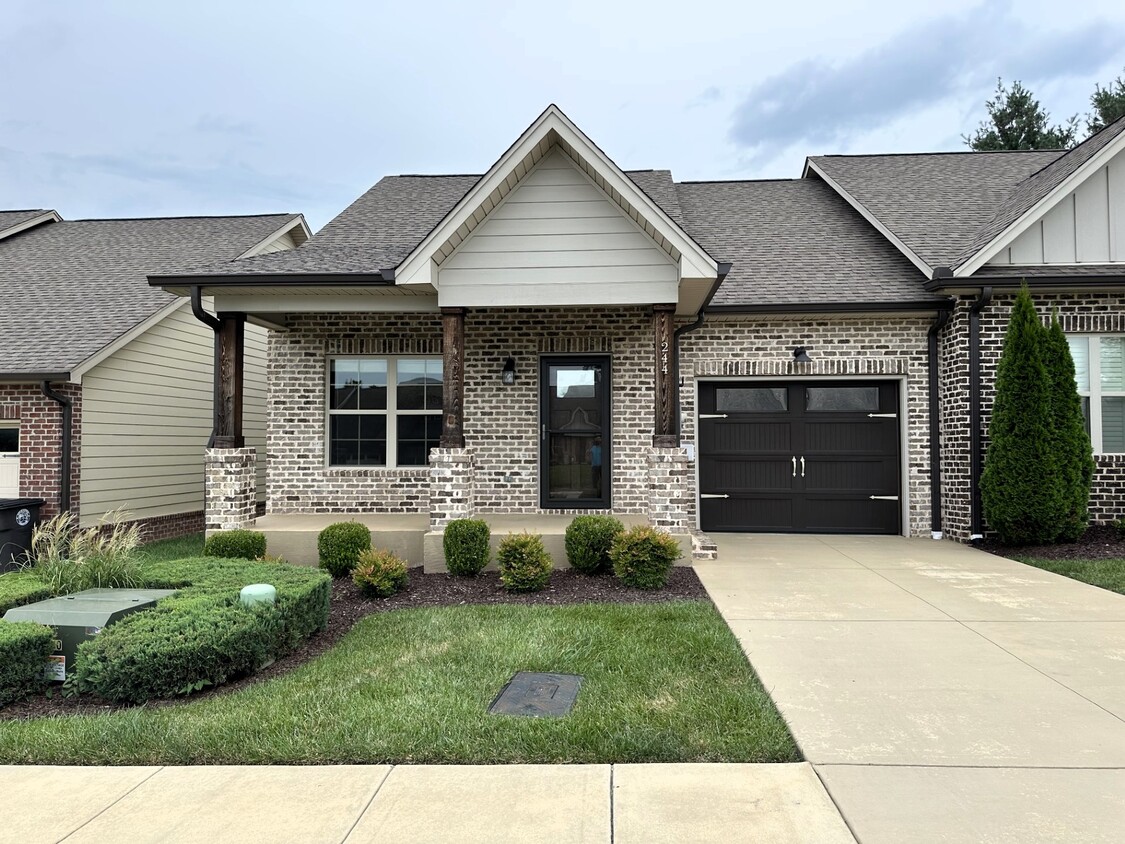 Front door - 248 Cypress Rdg