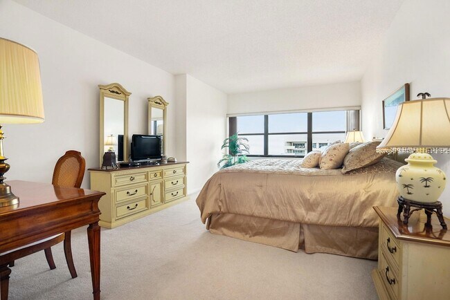 Foto del edificio - 5000 N Ocean Blvd