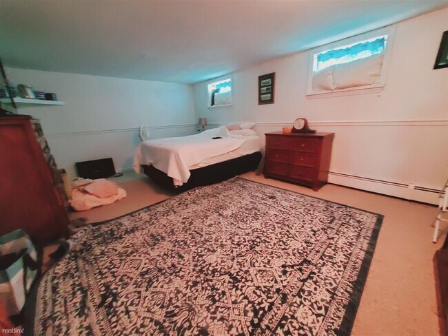 Building Photo - 1 br, 1 bath Condo - 596 Fairfield Ave