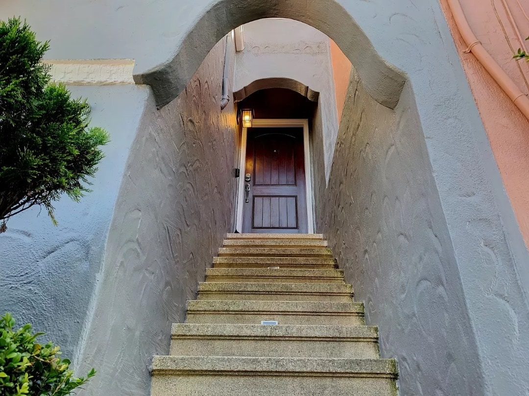 Building Photo - 2142 26th Ave