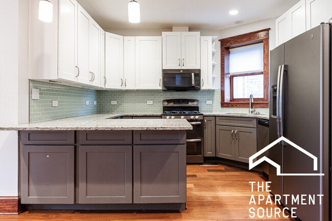 Foto del edificio - 1019 W Oakdale Ave