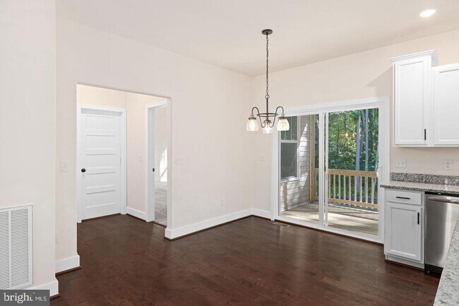 Foto del edificio - 12407 Sickles Ln