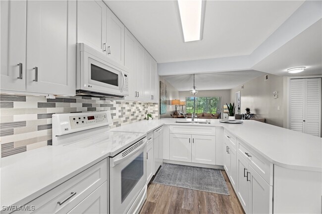 Building Photo - 1055 Forest Lakes Dr