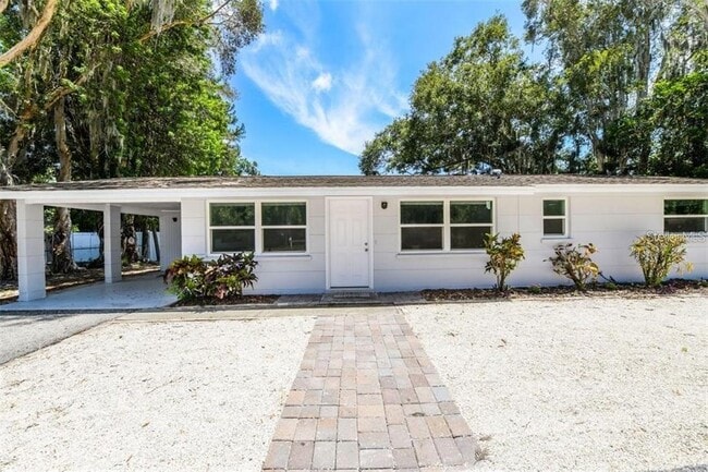 Foto del edificio - 2608 Browning St