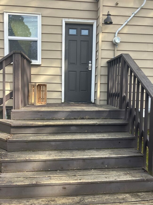 Building Photo - 205 NE Rosa Parks Way