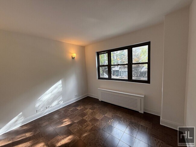 Building Photo - EAST 35 STREET Building Photo - EAST 35 STREET