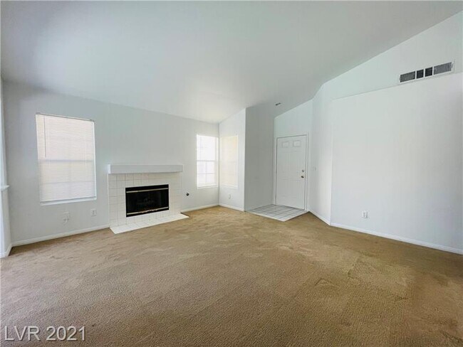 Foto del edificio - 4337 Chessman Way