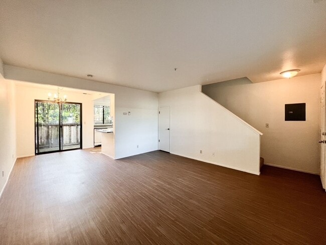 Building Photo - 2460 Old Sonoma Rd