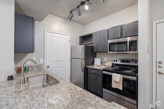 Building Photo - Highland Walk Apartments