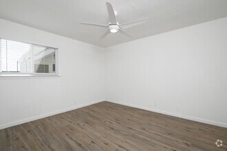 1BR, 1BA _ 724SF - Anderson Square Gardens