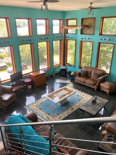 Foto del edificio - 73 S Lakeside Ave